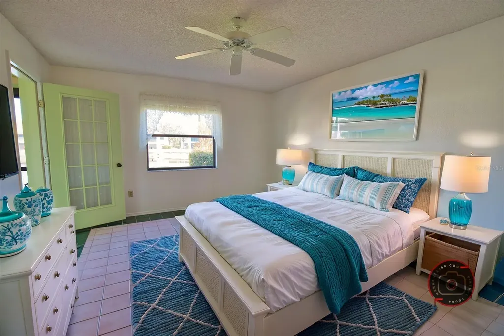 405 Pine Hollow Circle Englewood FL 34223