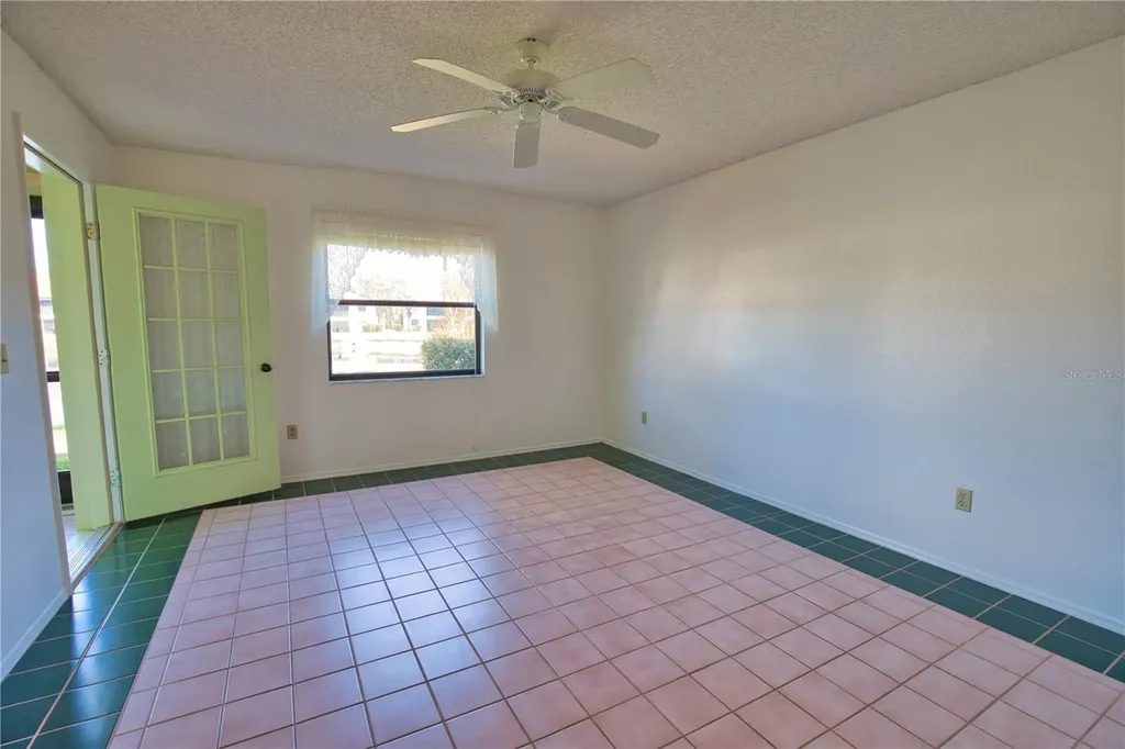 405 Pine Hollow Circle Englewood FL 34223