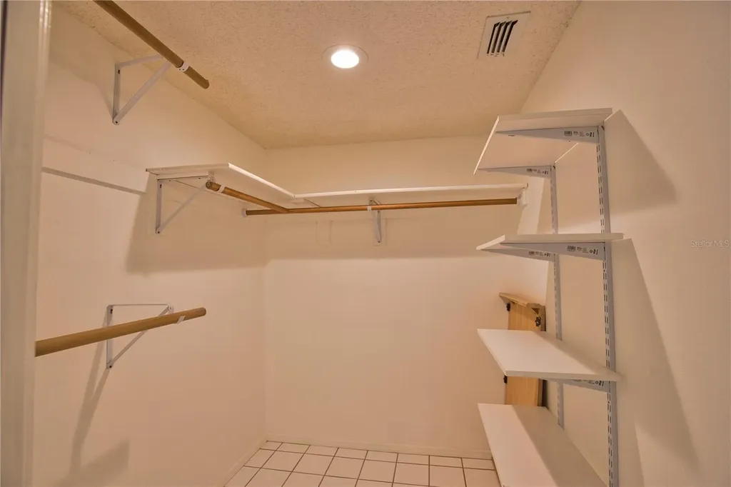 405 Pine Hollow Circle Englewood FL 34223