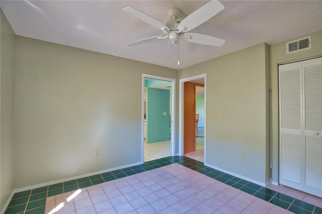 405 Pine Hollow Circle Englewood FL 34223