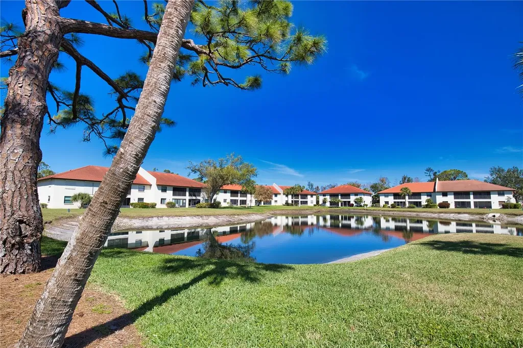 405 Pine Hollow Circle Englewood FL 34223