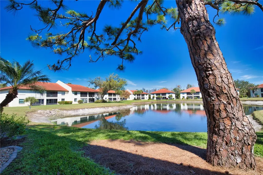 405 Pine Hollow Circle Englewood FL 34223