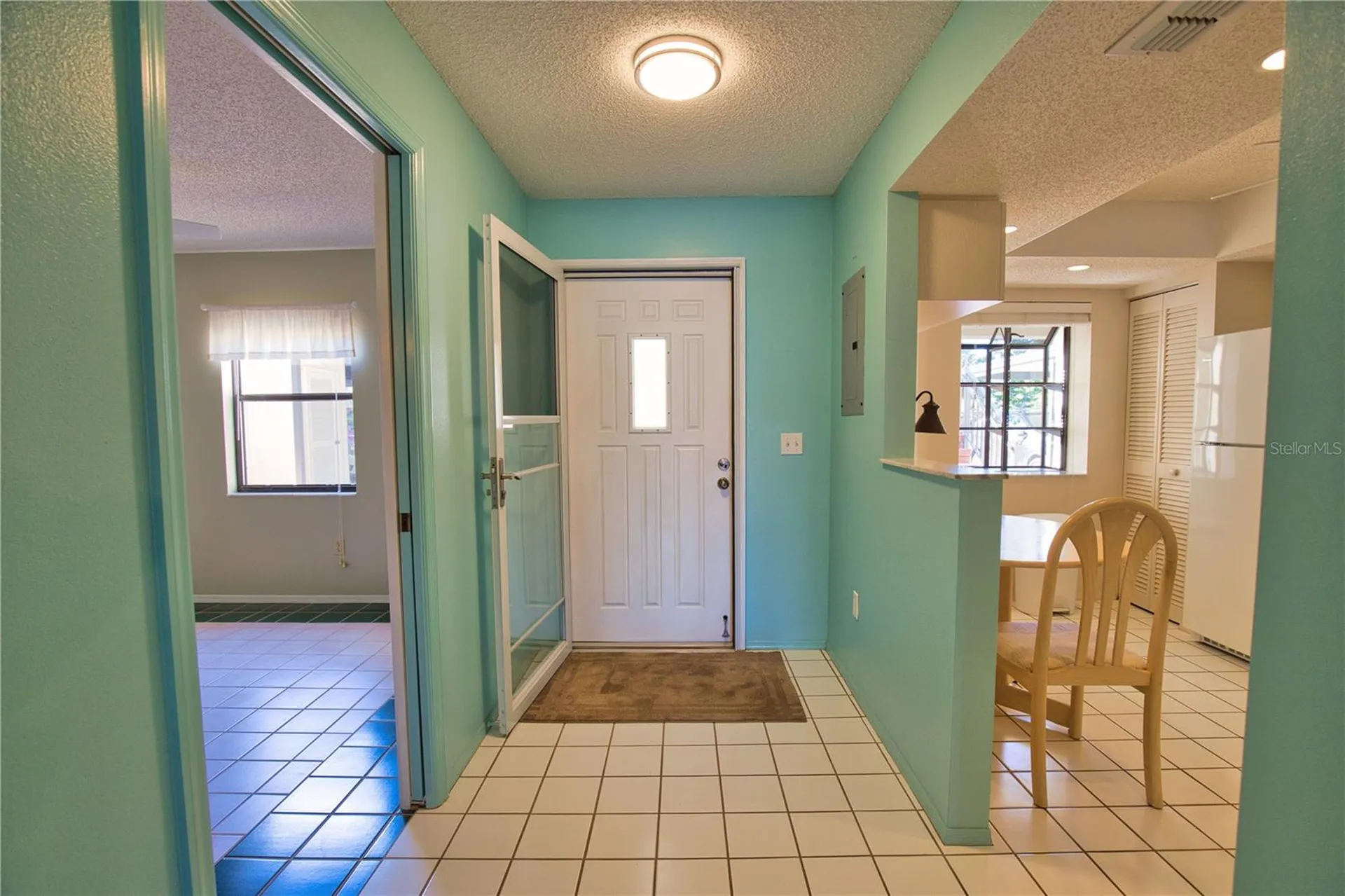 405 Pine Hollow Circle Englewood FL 34223