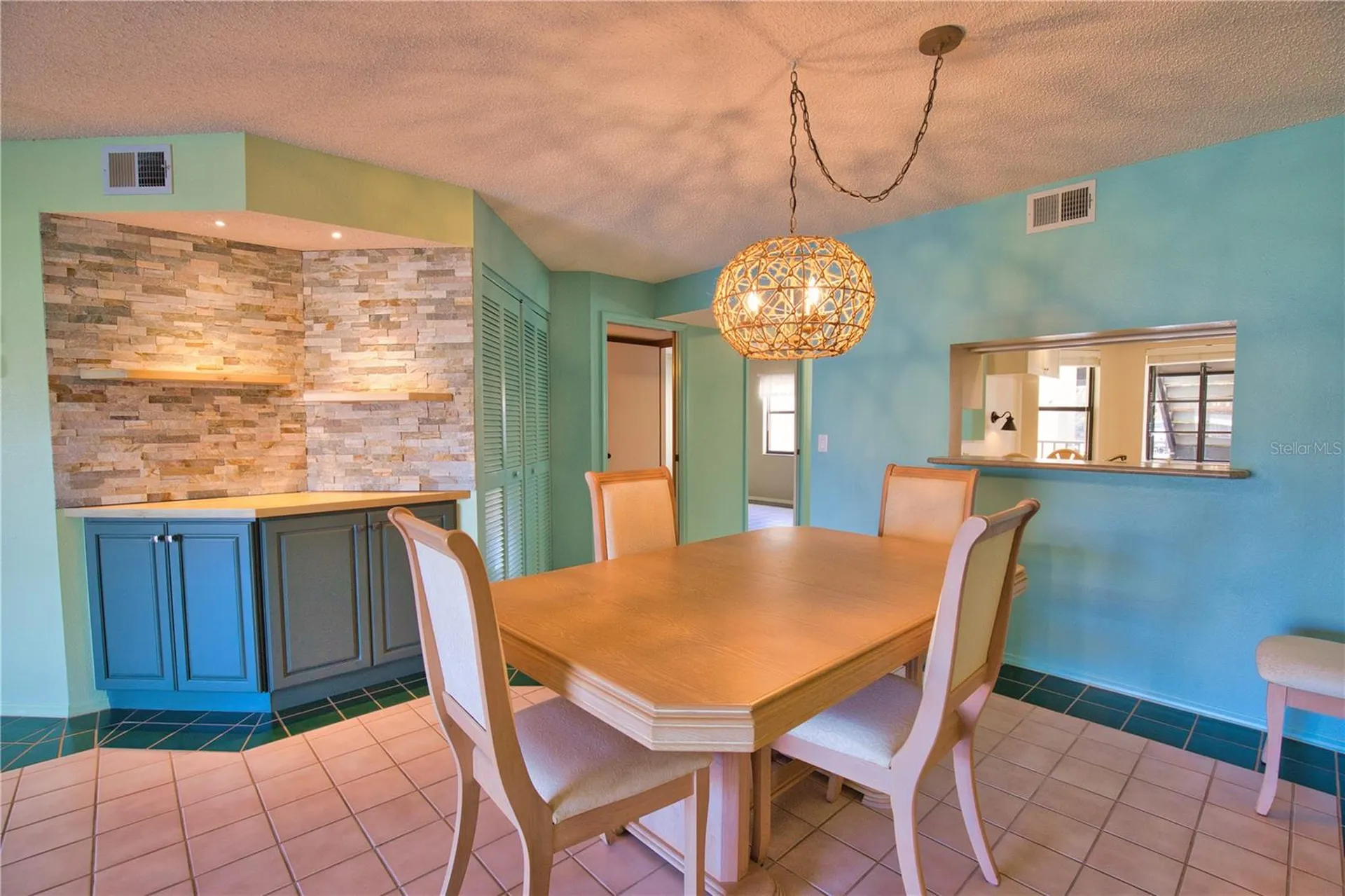 405 Pine Hollow Circle Englewood FL 34223