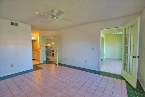 405 Pine Hollow Circle Englewood FL 34223