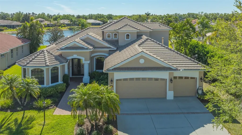 6915 Honeysuckle Trail Lakewood Ranch FL 34202
