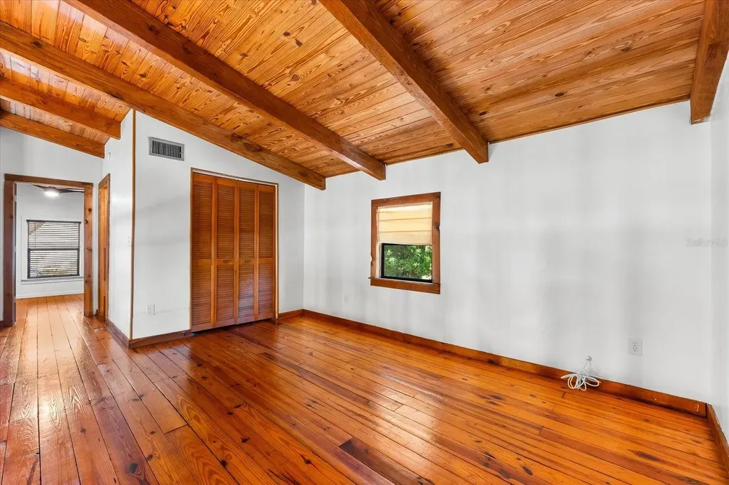 6811 6th Street W Bradenton FL 34207