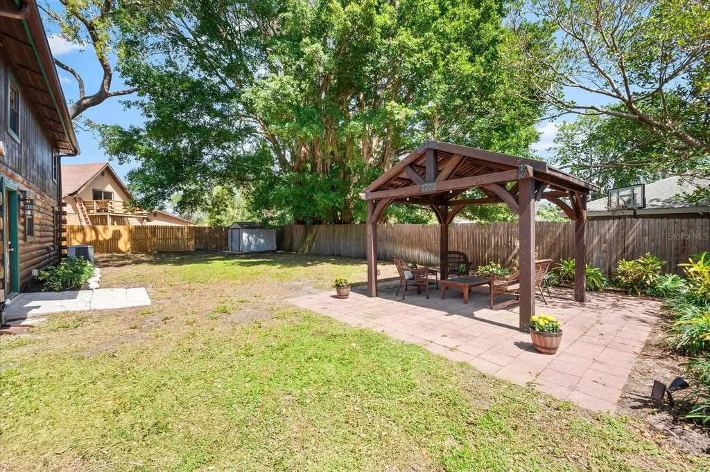 6811 6th Street W Bradenton FL 34207