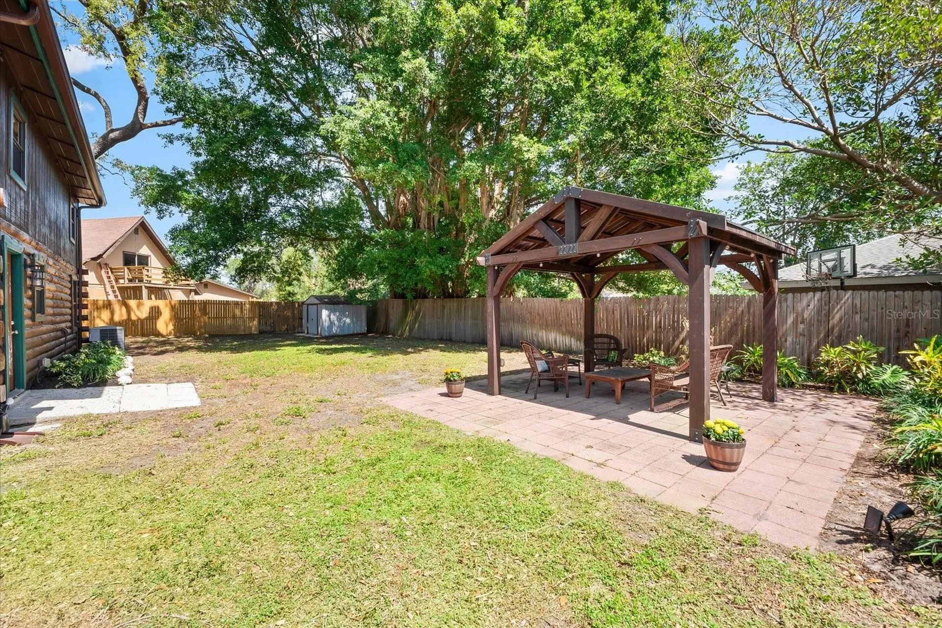 6811 6th Street W Bradenton FL 34207