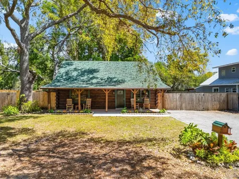 6811 6th Street W Bradenton FL 34207