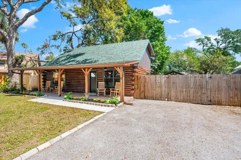 6811 6th Street W Bradenton FL 34207