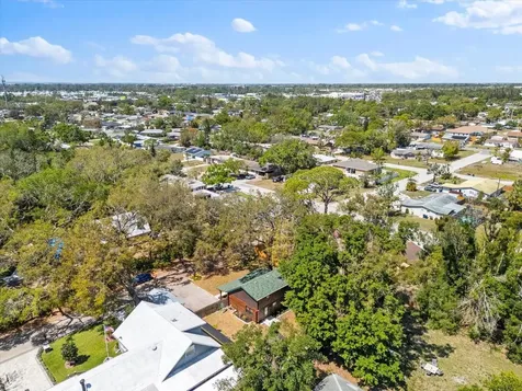 6811 6th Street W Bradenton FL 34207