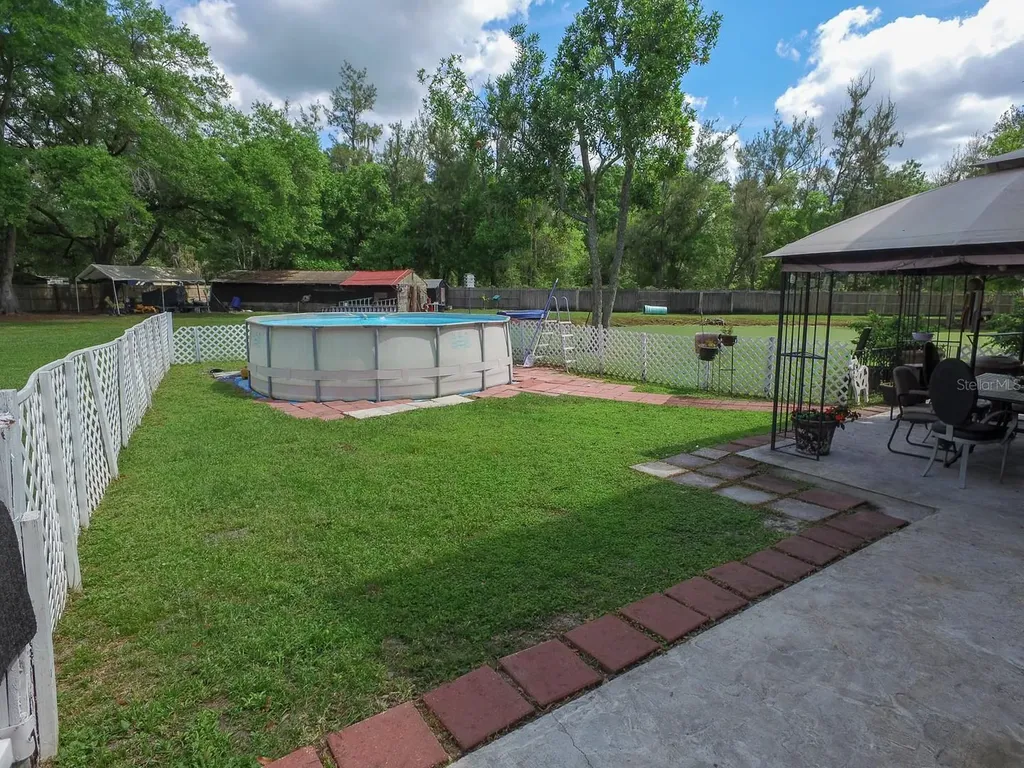 4902 Five Acre Road Plant City FL 33565