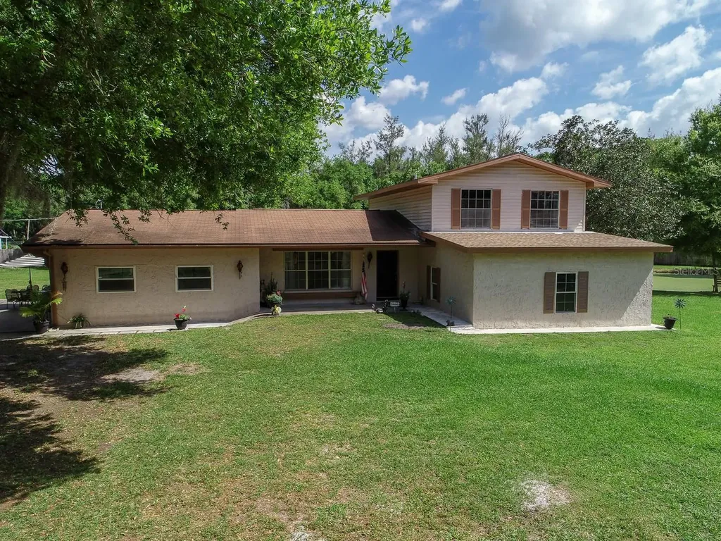 4902 Five Acre Road Plant City FL 33565