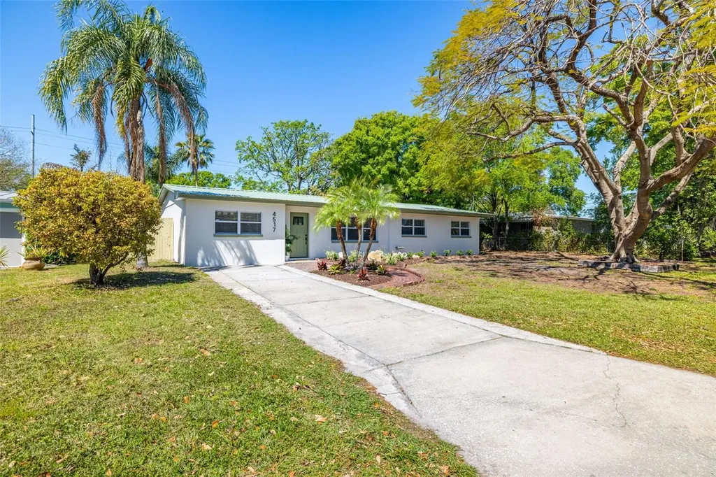 4517 S Hale Avenue Tampa FL 33611