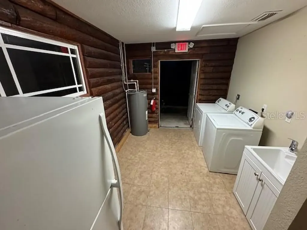 2200 - 2204 Us 27 Highway S Lake Placid FL 33852