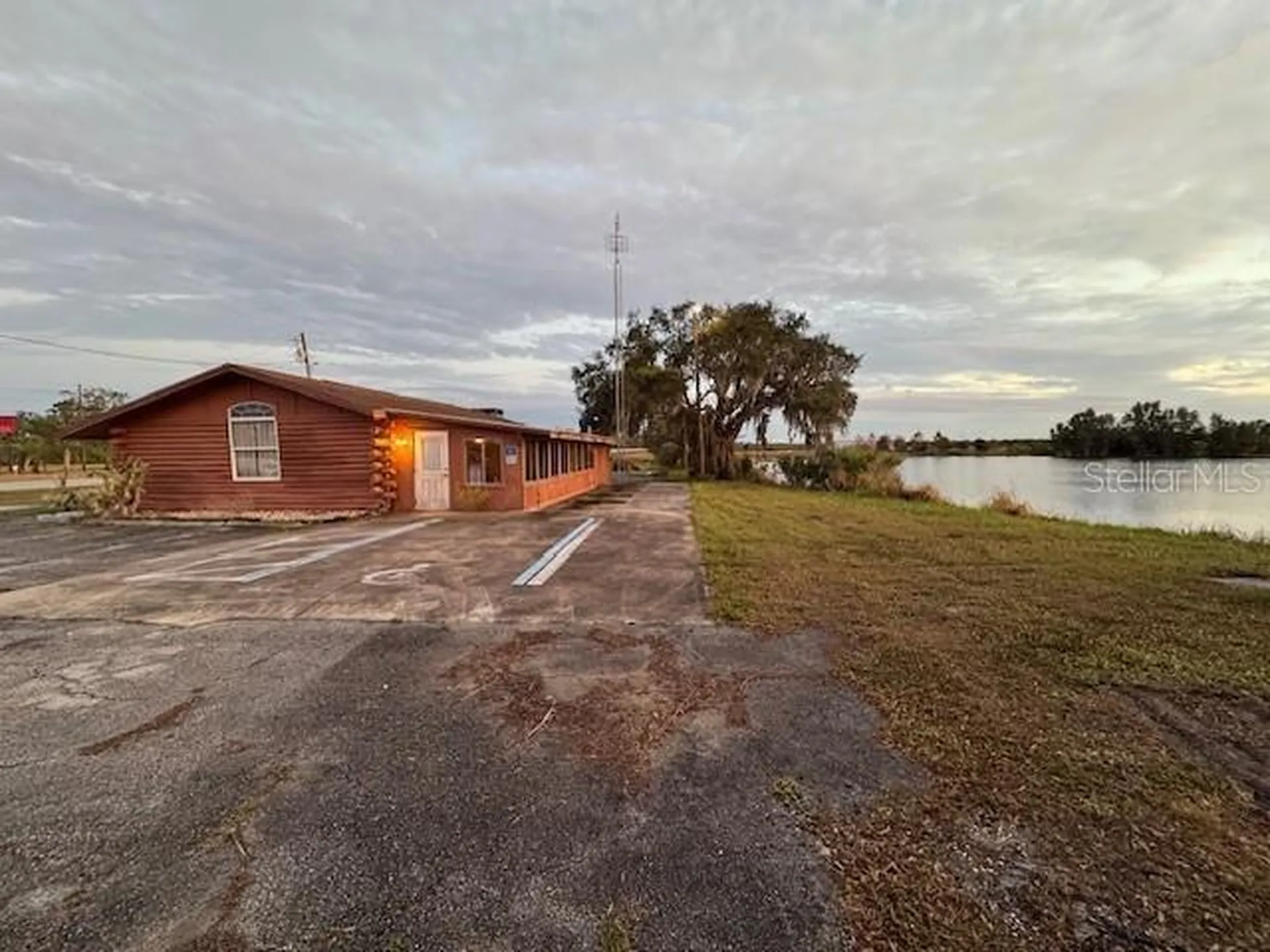2200 - 2204 Us 27 Highway S Lake Placid FL 33852