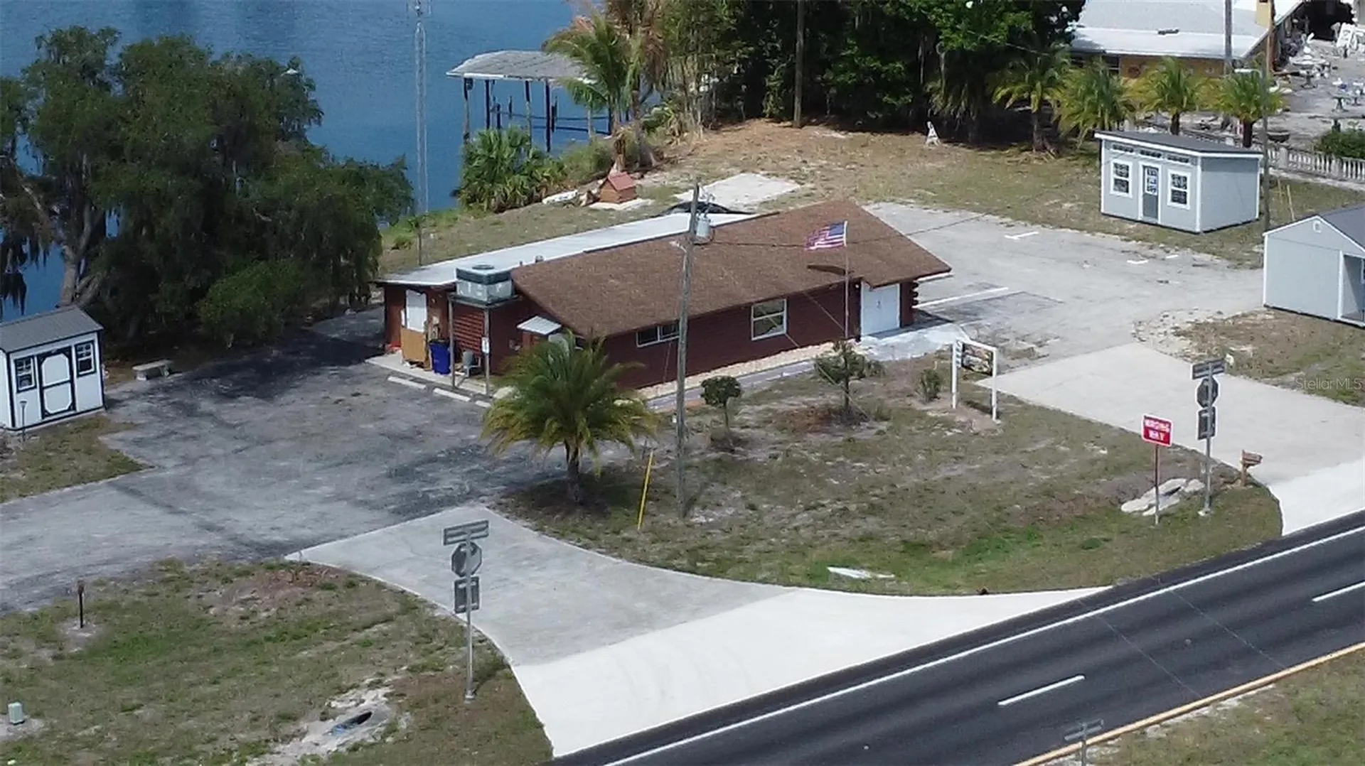 2200 - 2204 Us 27 Highway S Lake Placid FL 33852