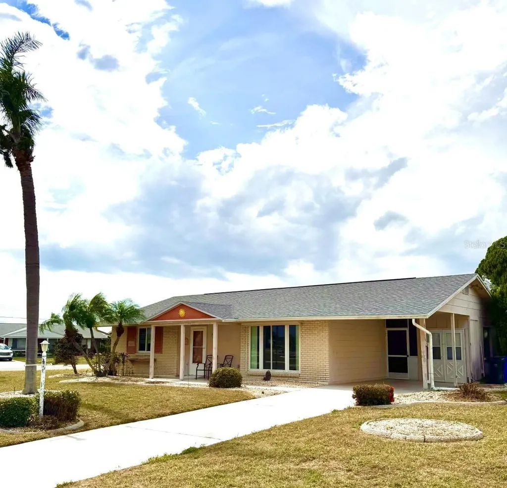 1515 Arrowhead Drive Sun City Center FL 33573