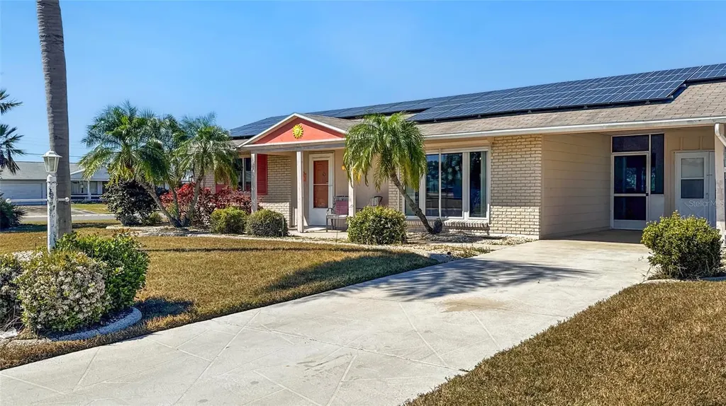 1515 Arrowhead Drive Sun City Center FL 33573
