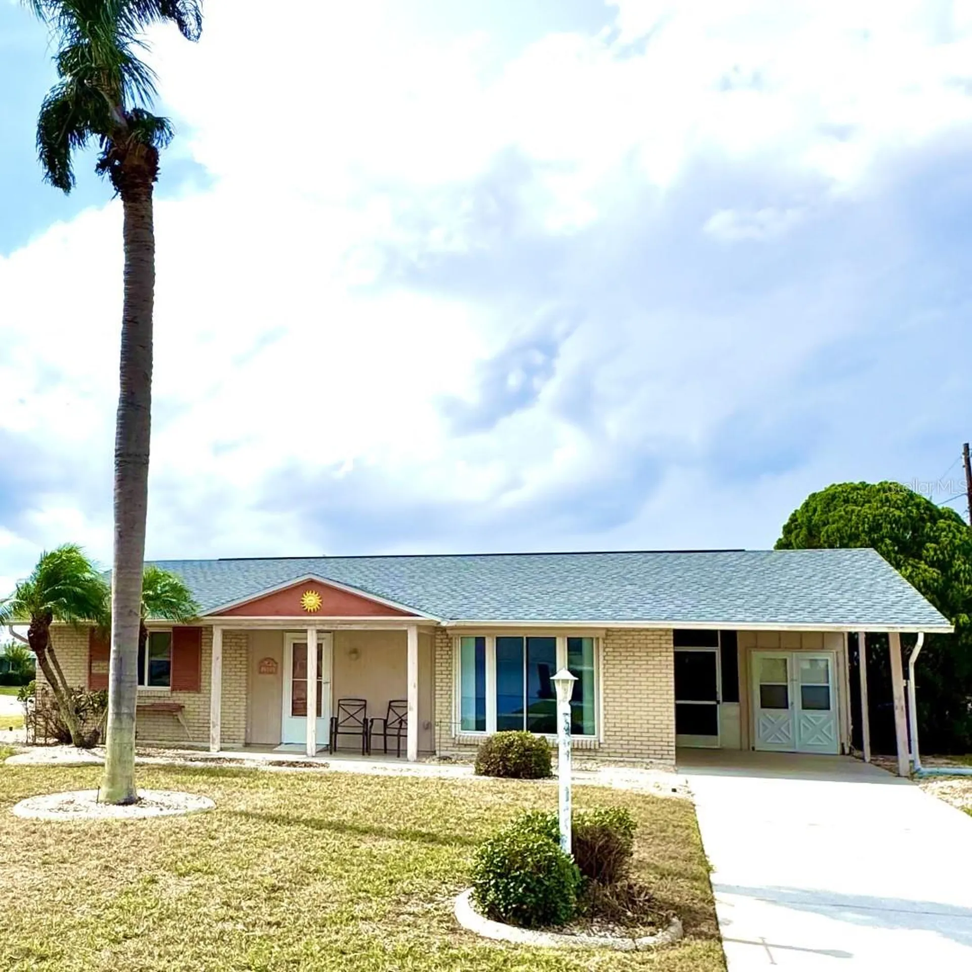 1515 Arrowhead Drive Sun City Center FL 33573
