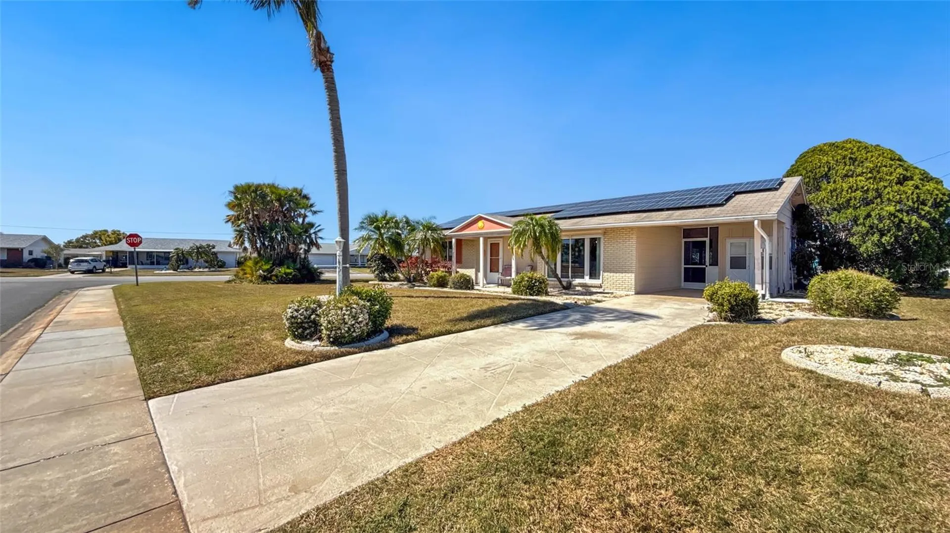 1515 Arrowhead Drive Sun City Center FL 33573