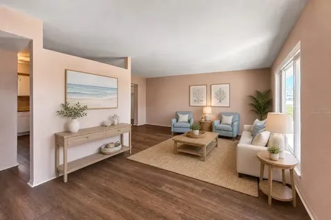 1515 Arrowhead Drive Sun City Center FL 33573