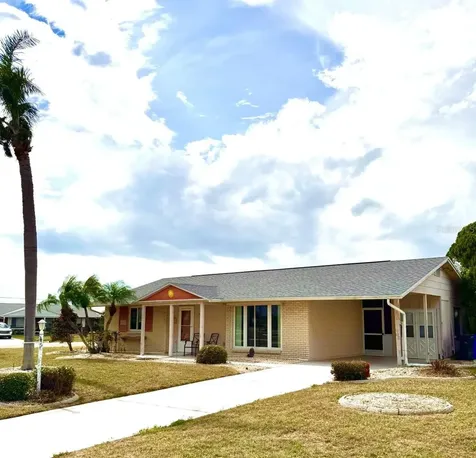1515 Arrowhead Drive Sun City Center FL 33573