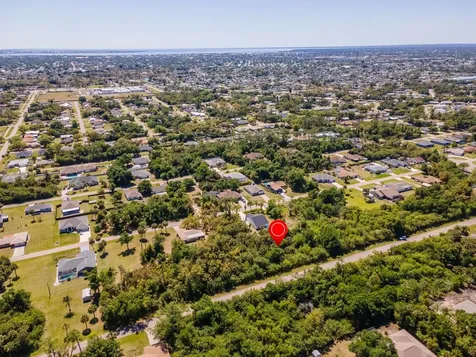 22471 Morocco Avenue Port Charlotte FL 33952
