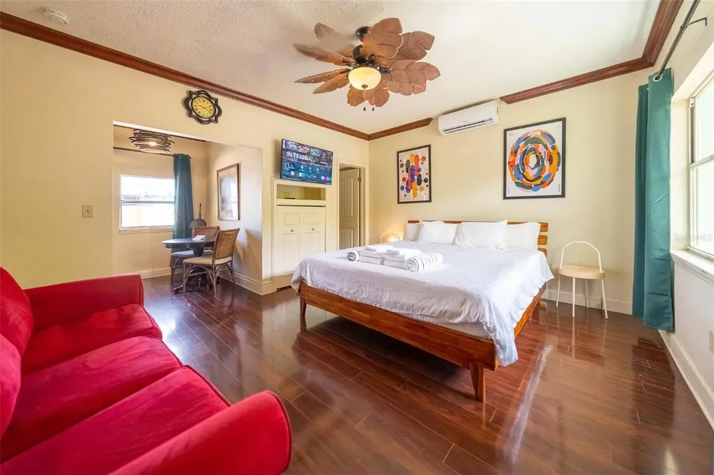 648 Poinsettia Avenue Clearwater Beach FL 33767