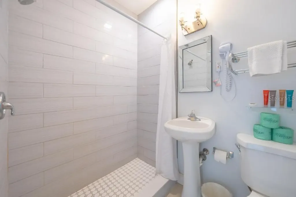 648 Poinsettia Avenue Clearwater Beach FL 33767