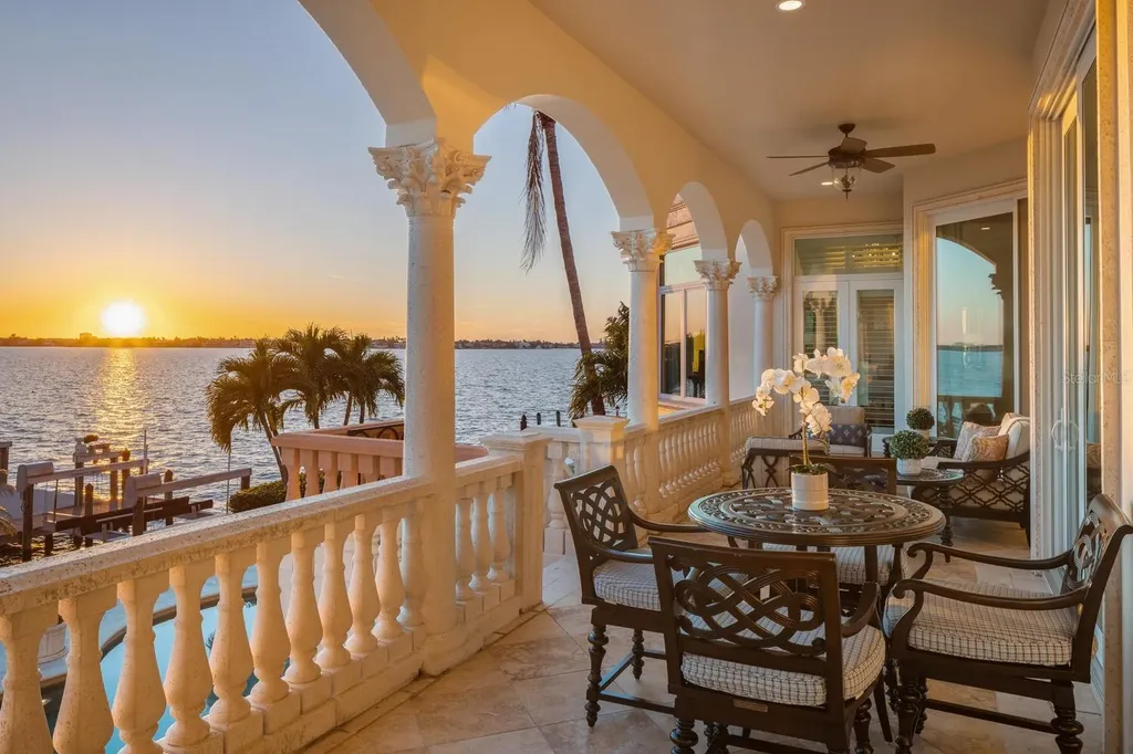 1378 Harbor Drive Sarasota FL 34239