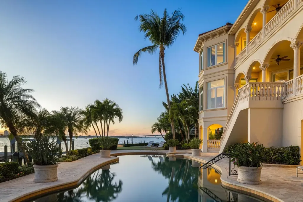 1378 Harbor Drive Sarasota FL 34239