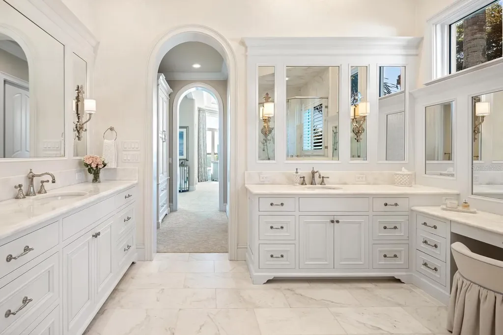 1378 Harbor Drive Sarasota FL 34239