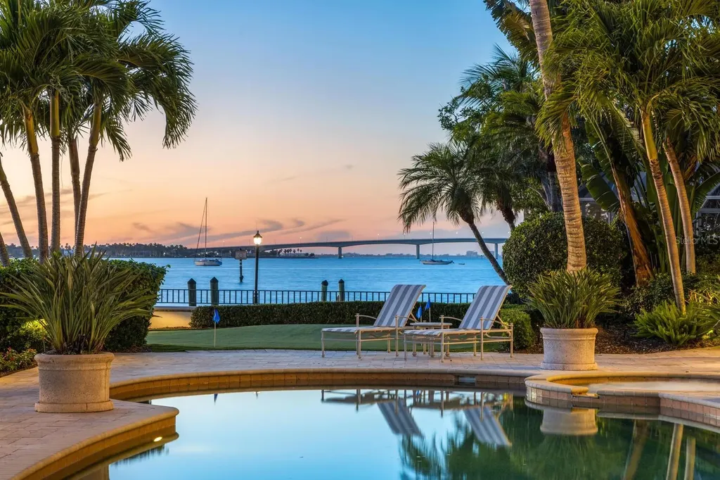 1378 Harbor Drive Sarasota FL 34239