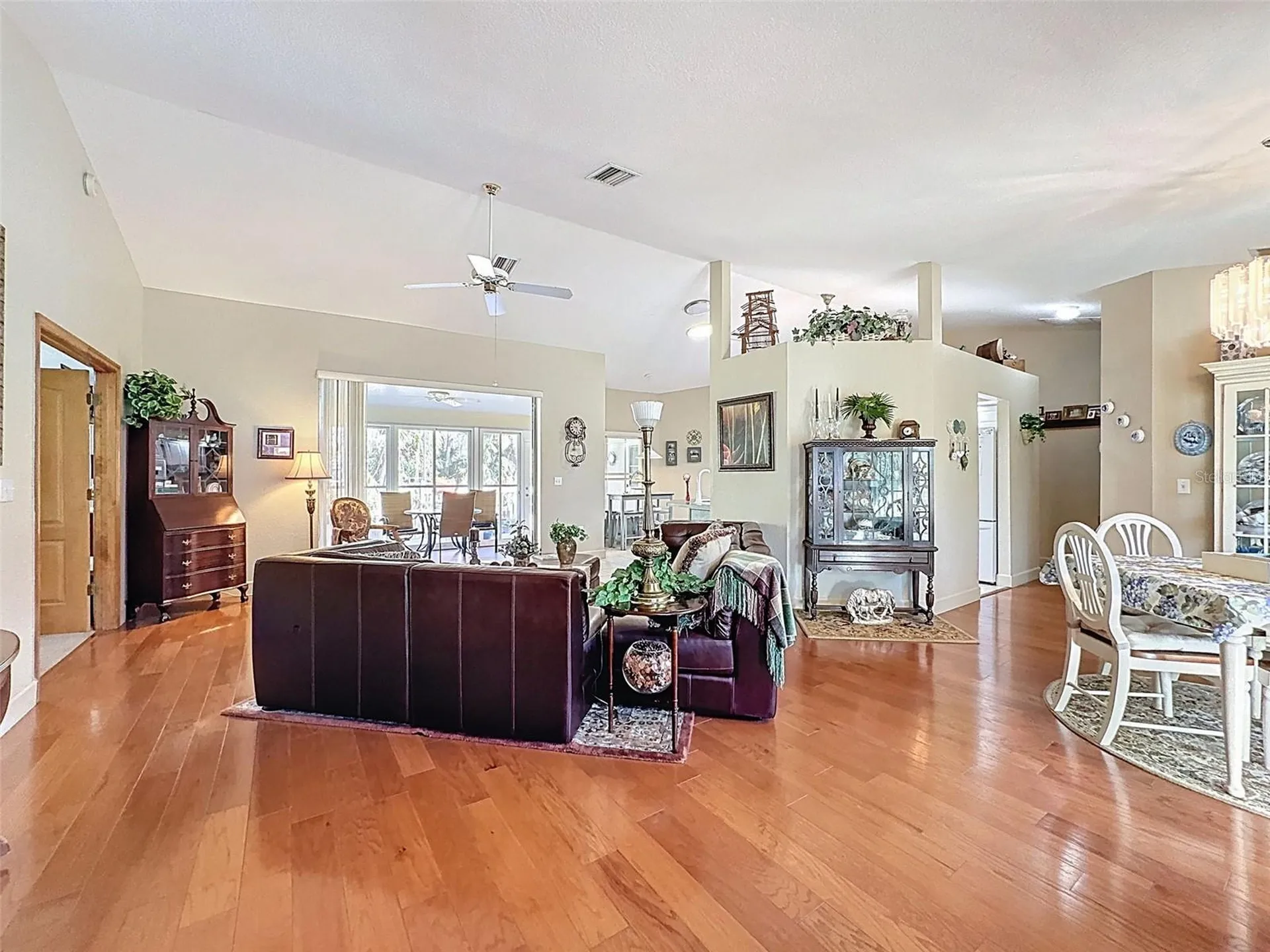 8437 Indies Drive Hudson FL 34667