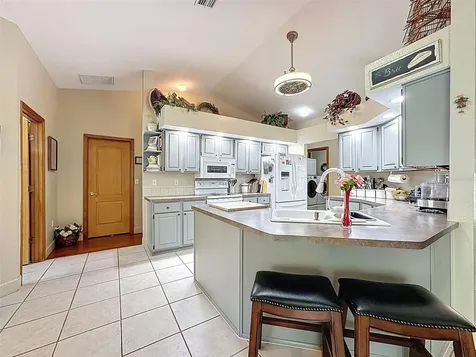 8437 Indies Drive Hudson FL 34667