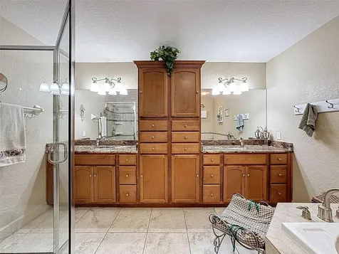 8437 Indies Drive Hudson FL 34667