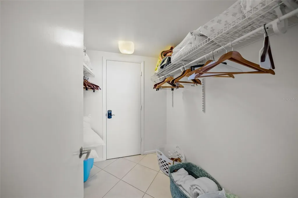 1212 Benjamin Franklin Drive Sarasota FL 34236