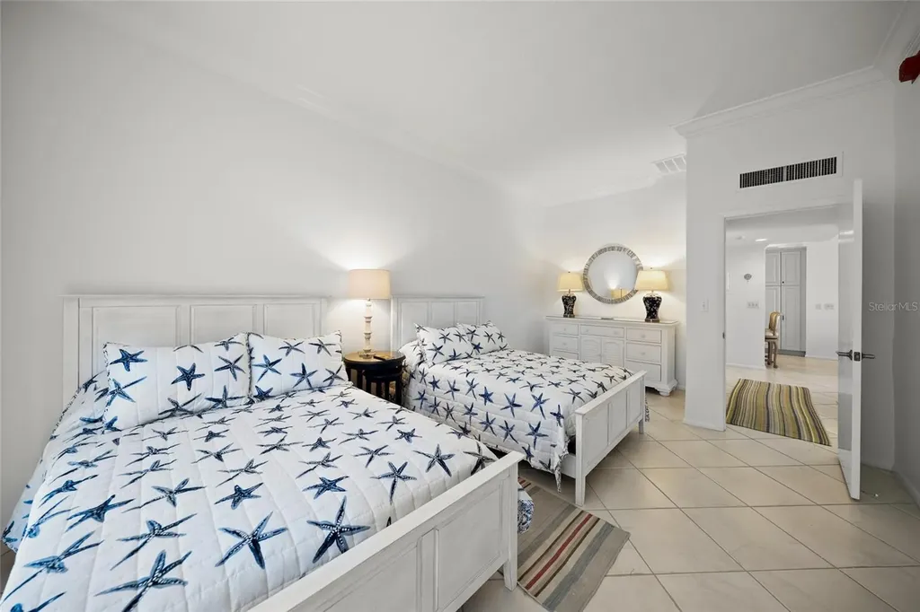 1212 Benjamin Franklin Drive Sarasota FL 34236