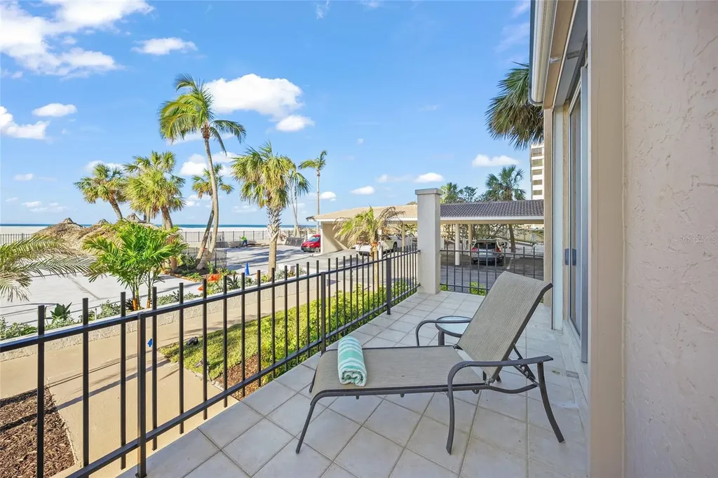 1212 Benjamin Franklin Drive Sarasota FL 34236