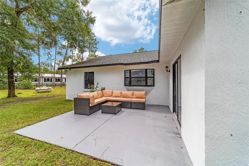 985 NW 73rd Terrace Ocala FL 34482