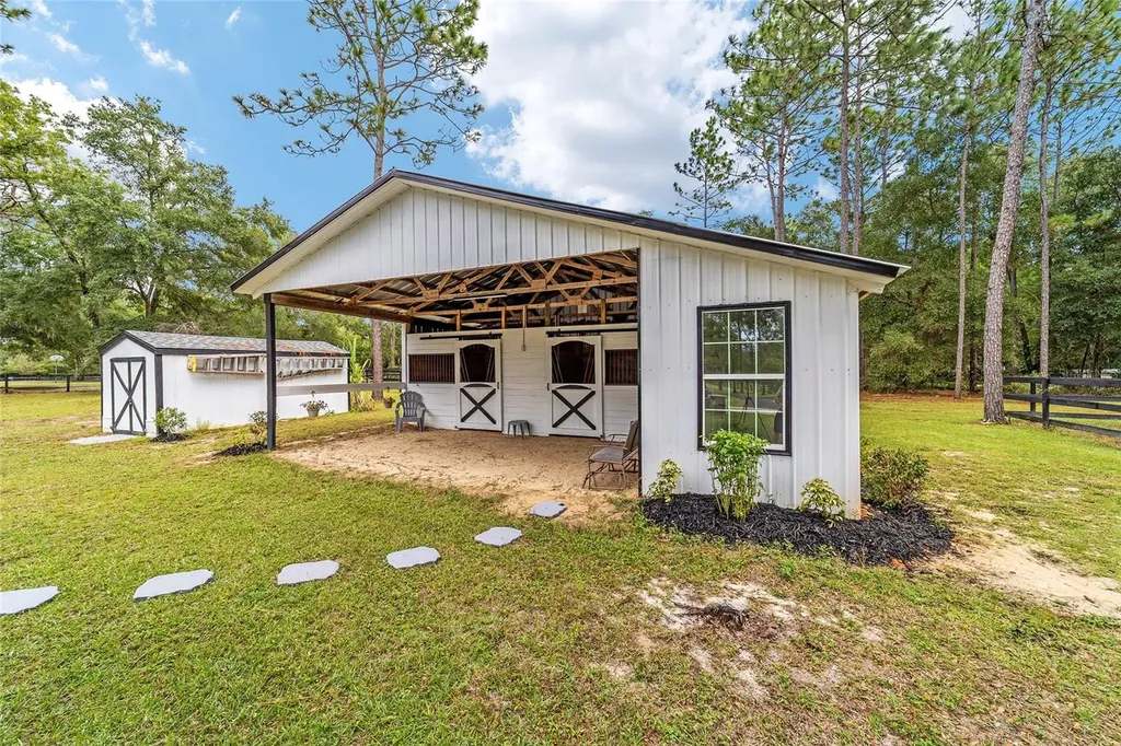985 NW 73rd Terrace Ocala FL 34482