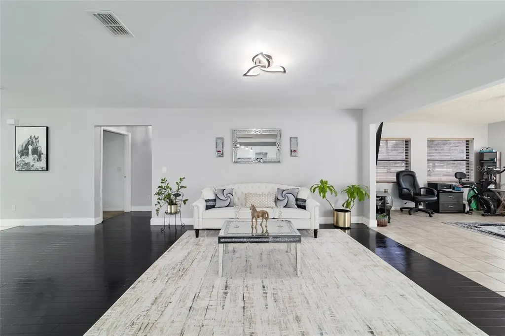 985 NW 73rd Terrace Ocala FL 34482