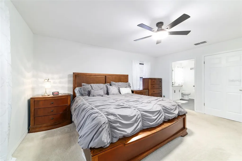 985 NW 73rd Terrace Ocala FL 34482