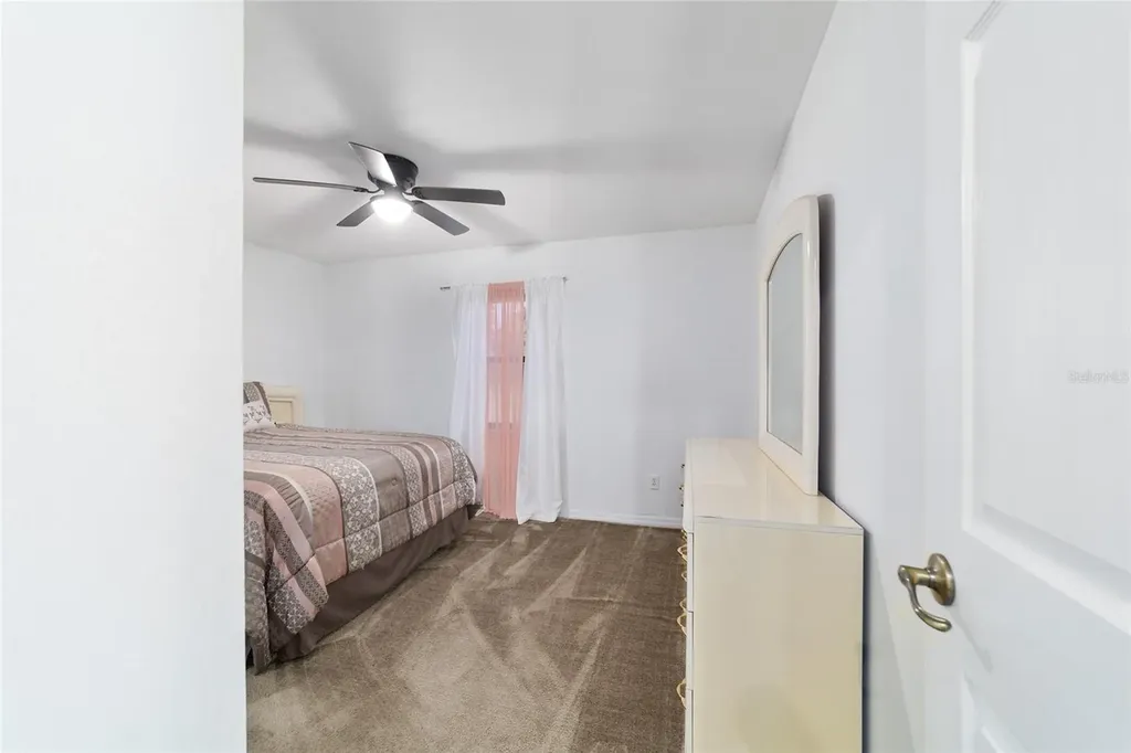 985 NW 73rd Terrace Ocala FL 34482