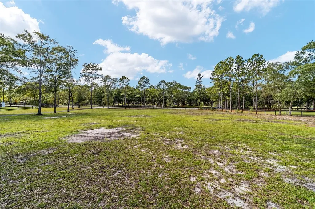 985 NW 73rd Terrace Ocala FL 34482