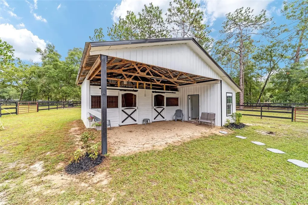 985 NW 73rd Terrace Ocala FL 34482