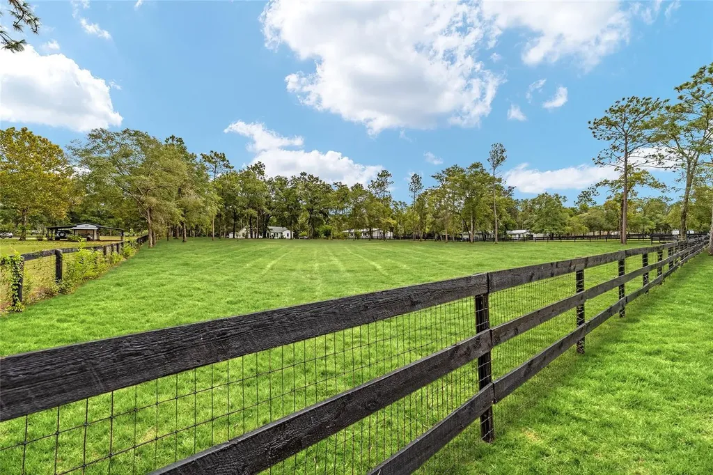 985 NW 73rd Terrace Ocala FL 34482
