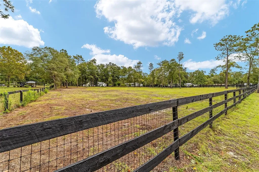 985 NW 73rd Terrace Ocala FL 34482